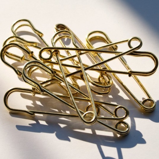 Laundry pin gold 75mm x1
